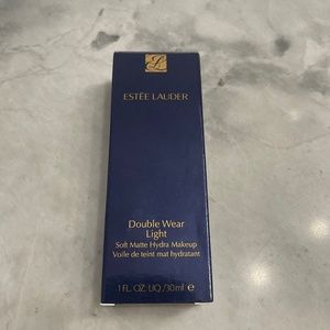 Estēe Lauder Double Wear Light - Deep Amber 7N1 - Soft Matte Hydra Makeup